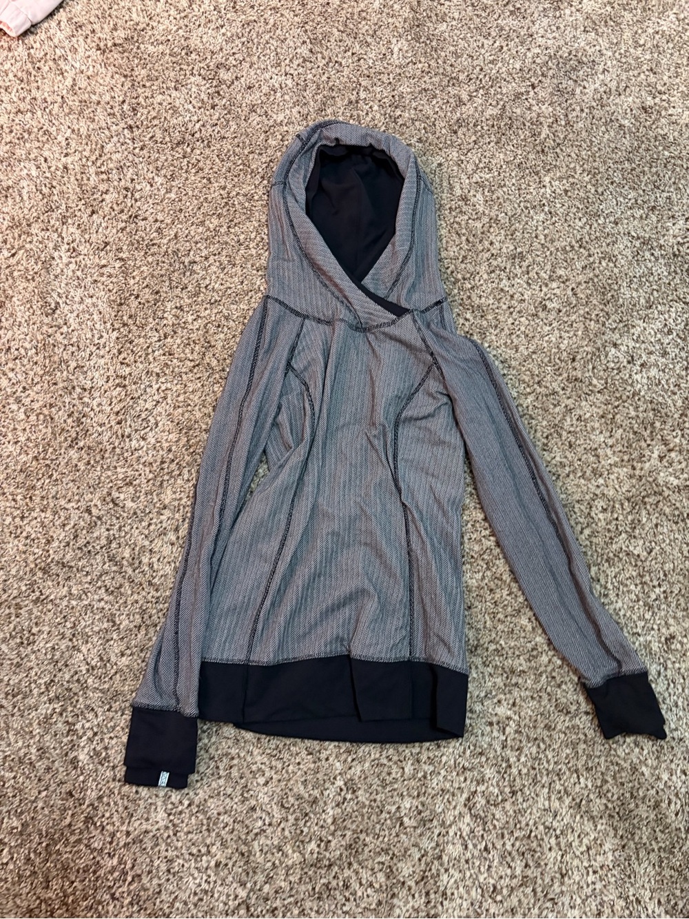 Lululemon hooded pullover